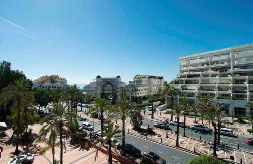 PUERTO BANUS, 2 ROOMS, POOL AND PRIVATE PARKING. - Foto 16