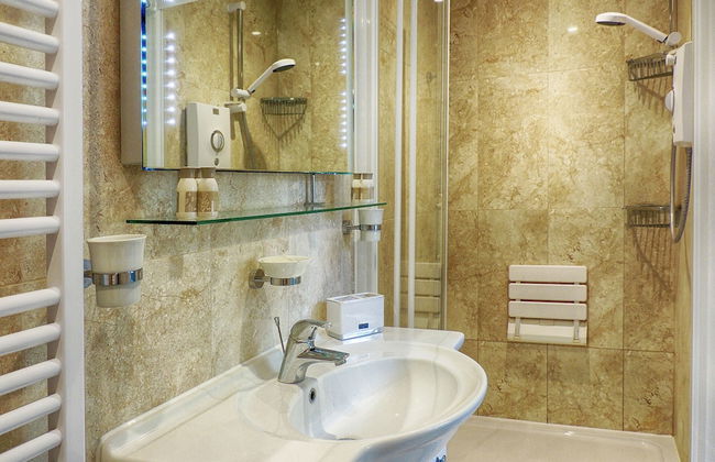 Woodbine Cottage - Photo 3