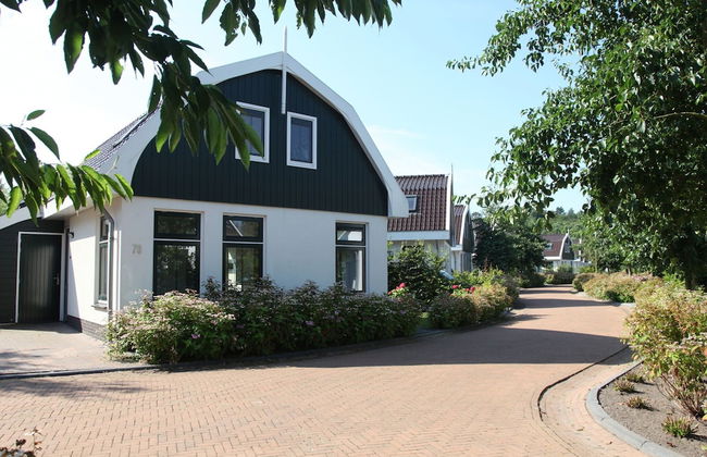 Luxury Holiday Home with Hot Tub at Dutch Coast - Photo 26