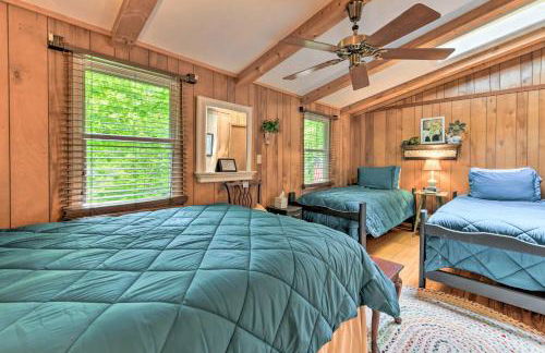Smoky Mtn Cottage on Creek with Lanai and Forest Views - Foto 14