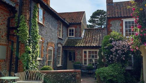 24 High Street - Photo 1