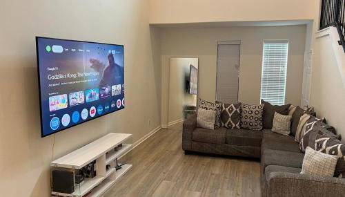 Luxury 2 bed 2 bath pool view - Foto 2