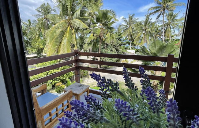 The Whitehouse by the Sea - Photo 63