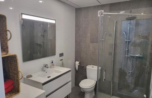 Bonito apartamento frente al mar - Foto 30