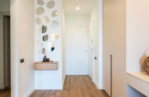 2-BD Luxury Apt Sea View Balcony near the beach - Foto 10