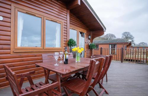 Chalet Loch Leven Lodge 12 by Interhome - Photo 2