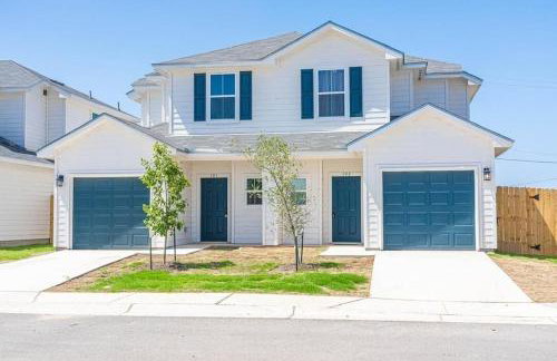 Gorgeous, Brand New 3 Bedrooms Home- Near SeaWorld & Lackland AFB - Foto 4