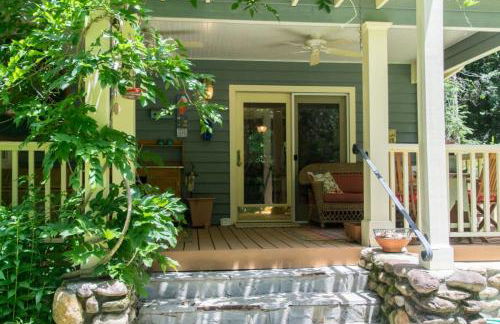 Historic 4BR Colonial with Pool Table and Fire Pit - Foto 38