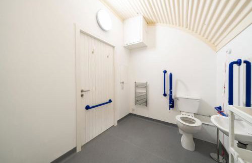 Cultybraggan Hut 38 - Accessible - Photo 14