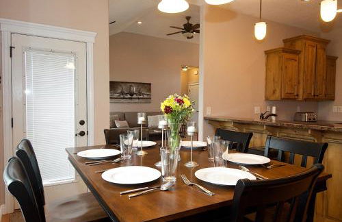 Teton Harmony by KABINO Hot Tub Pool Table Fire Pit Mtn Views 2 Levels 2 Living Rooms WiFi Grill - Foto 59