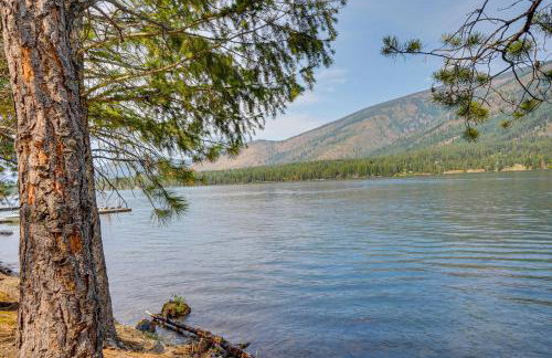 Mtn Views and Fireplace Cozy Trout Creek Tiny Home - Foto 24