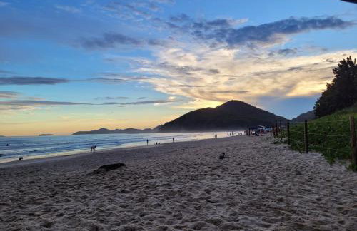 Casa Rústica Alemã - 50m da praia - Foto 9