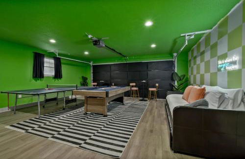 Sunny Lakeside Retreat with Pool and Firepit - Photo 8