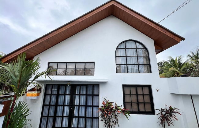 Ubud Suarga Private Pool Villa - Foto 1