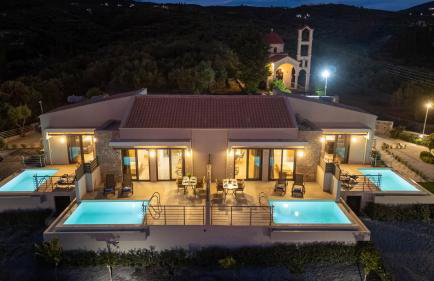 A V Luxury Apartments with Private Pools - Photo 56