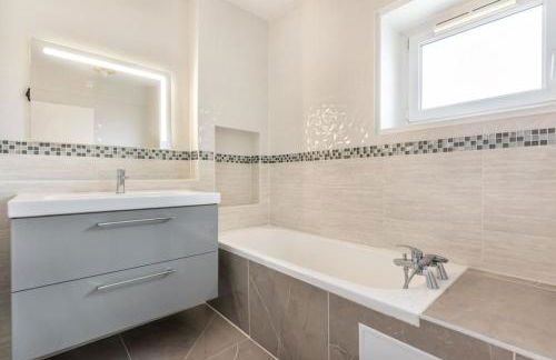 Spacieux et confortable avec vue Tour Eiffel - Foto 10