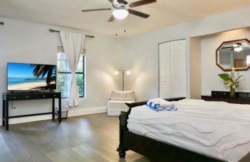 5BR House - Pool - Hot Tub - 8 Min to Hannah Park - Foto 40