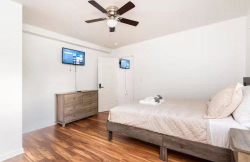 A Place to Escape 5 minutes from Downtown Newly Renovated - Foto 12