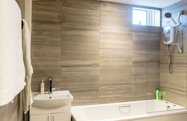 2 Bedrooms-4 Guests-babycot-wifi-freeparking - Foto 8