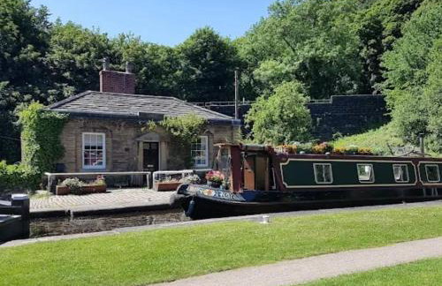 Lock Keepers Cottage at Salterhebble - Foto 1