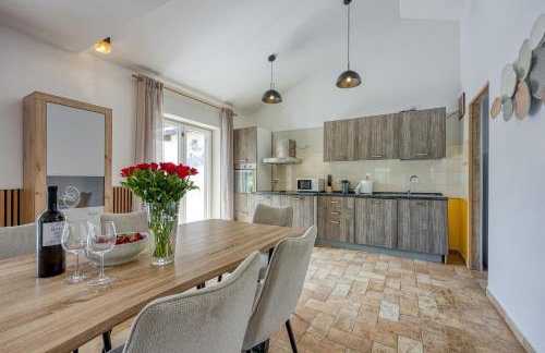 Villa LUMARE TERRA - Garden & Pool in Istria - K13 - Foto 16