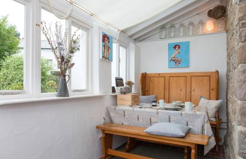 Lovely Cottage by Coastal Footpath & Surf Beaches! - Photo 38