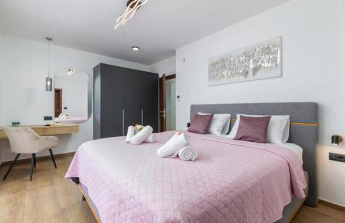 Villa Ana Škicini for 10 people with heated pool, kids activities and sea view near Novigrad - Foto 28