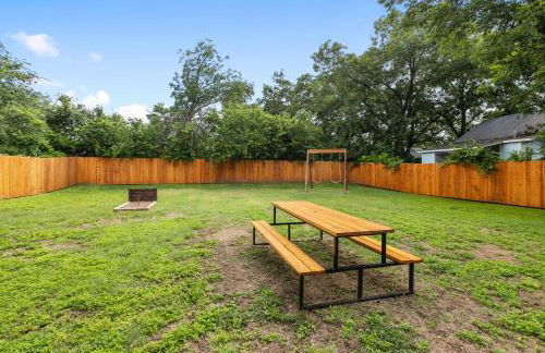 Ms. Bunny's Bungalow - Photo 42