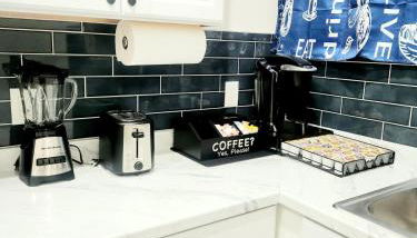 Cozy 2BR in Newark for Families, Work & Long Stays - Photo 4