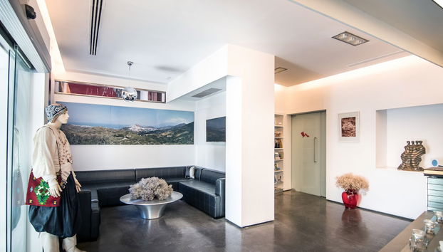 Coin salon dans le hall