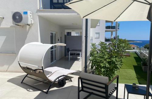 EllaVis Apartments - Photo 9