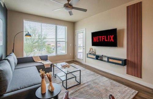 Trendy 2BD Gym Pool Parking WD Sleeps 8 - Foto 17