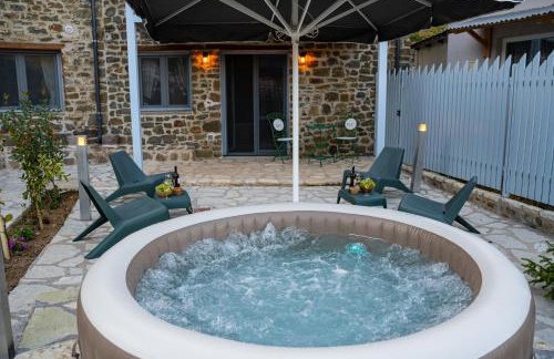 Dandy Villas Karpenisi Complex - Lux Chalets - Inflatable Pool-Hot Tub - Foto 46