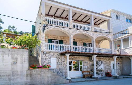 By the sea - Foto 15