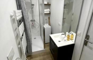 Studio central, parking, lit Queen size par ALP Chartres - Photo 5