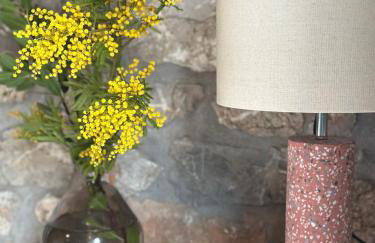 Wood & Stone Guesthouse - Photo 37