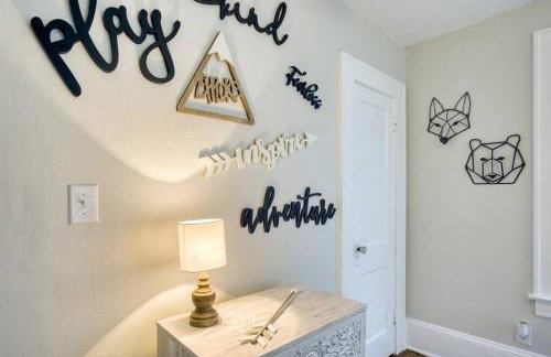 Summer Spot! Renovated Historic Avondale Gem 6BR Sleeps 12 - Foto 60