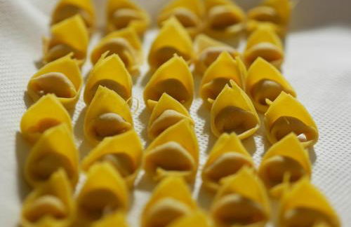 Ca' Spadoni, centro storico, piano terra, ingresso indipendente, teatro, parcheggio, - Foto 47