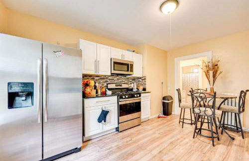 Convenient Hartford Condo Less Than 2 Mi to Dtwn! - Foto 1
