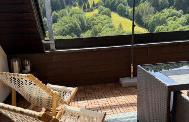 Ferienwohnung mit Ausblick Dachterrasse ideal für Paare und Hund direkt am Wanderweg 15 min zum Wasserfall und Hängebrücke - Foto 16