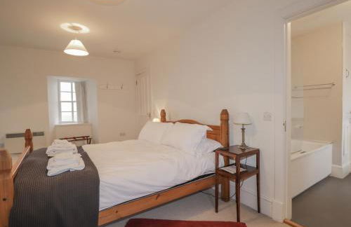 Freswick Castle - Photo 38