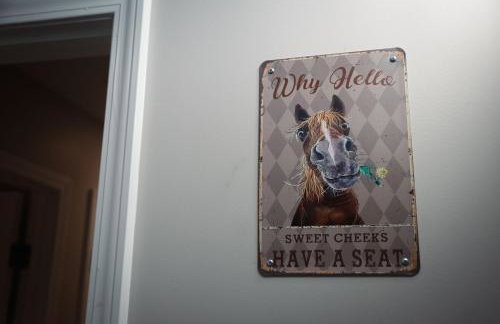 Cozy Pool & Hot Tub Retreat by Casino - Foto 40