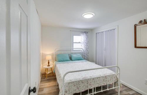 Riverfront Topsham Home about 28 Mi to Portland! - Foto 14