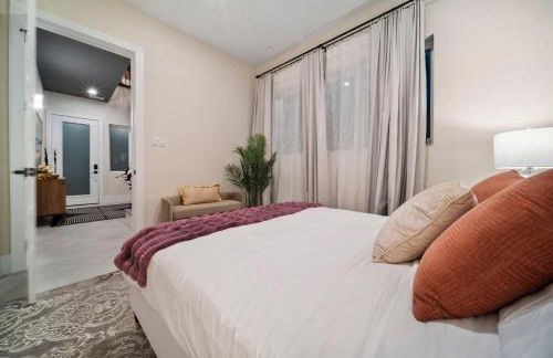 Modern Luxury, Near NRG & Downtown, Rooftop-Garage - Foto 17