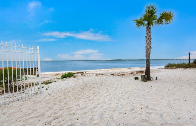 Tequila Sunrise 4 Bedroom Home by RedAwning - Photo 35