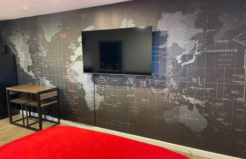 New Midtown Modern Studio With Backyard (Unit B) - Foto 31