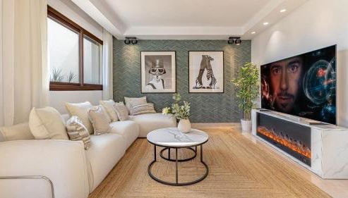 VACATION MARBELLA I Private HEATED Swimming pool, Walking distance to Puerto Banus, Security 24-7, BBQ, WiFi - Photo 3