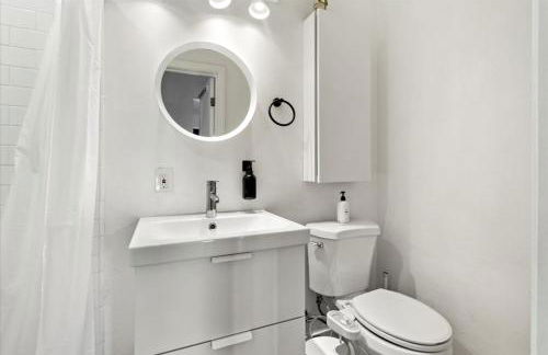 NEW Beautiful BOHO Home by Beach, Downtown + Shops - Foto 11