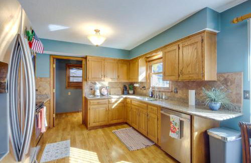 Overland Park Family Home with Game Room and Backyard! - Photo 8