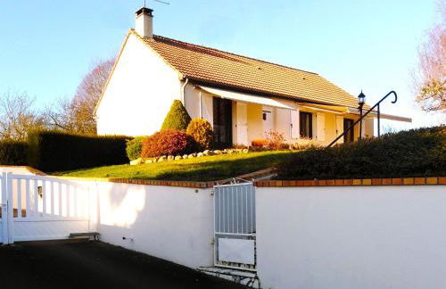 Maison située aux confins de la Vallée du Loir - Photo 1